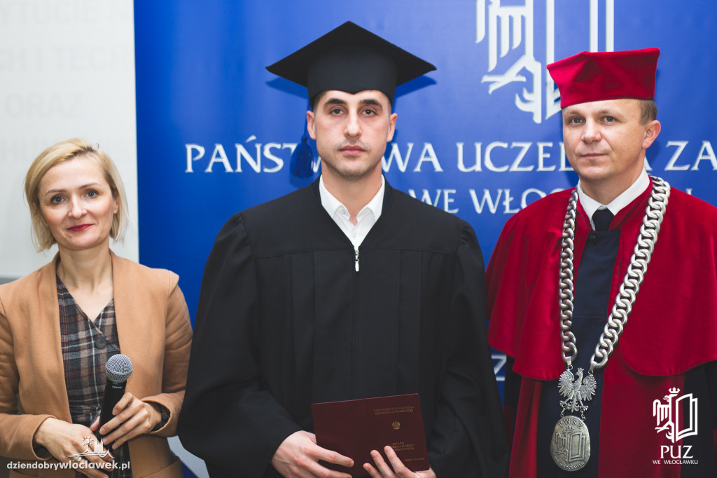 Wręczenie dyplomów w PUZ