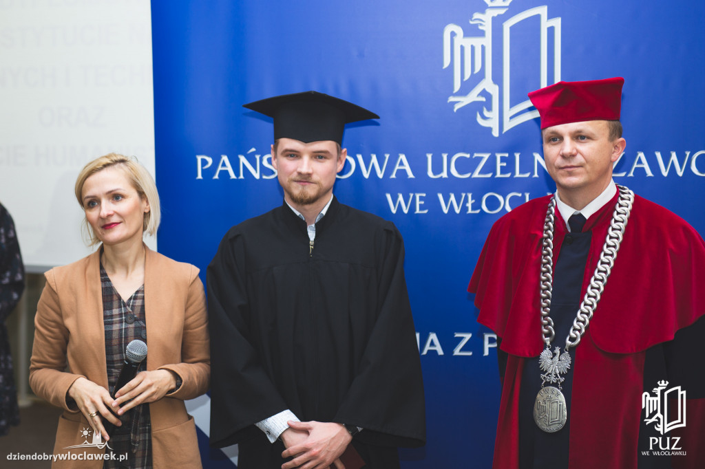 Wręczenie dyplomów w PUZ