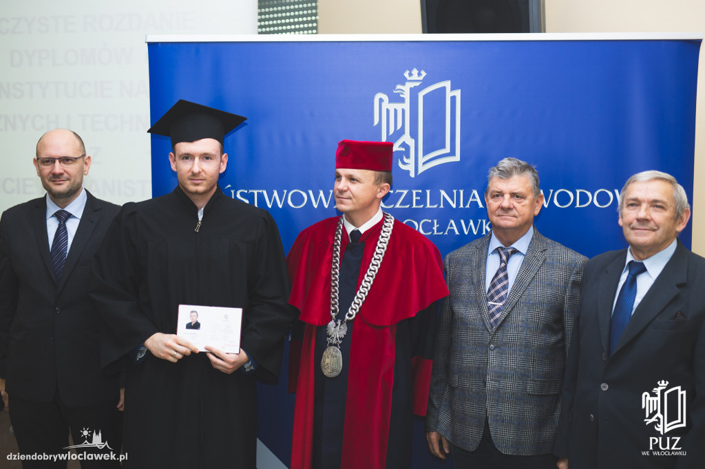 Wręczenie dyplomów w PUZ