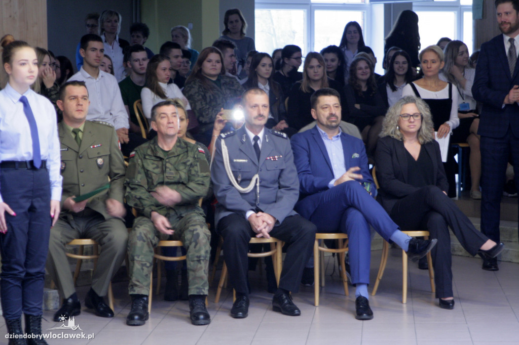 Zaprzysiężenie klasy policyjnej w Baczyńskim