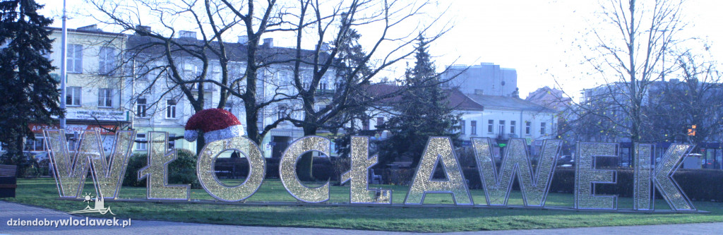 Na placu Wolności pojawiły się ozdoby