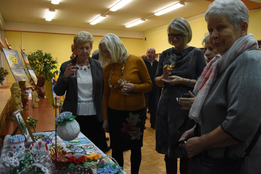 Wernisaż poplenerowy artystów 