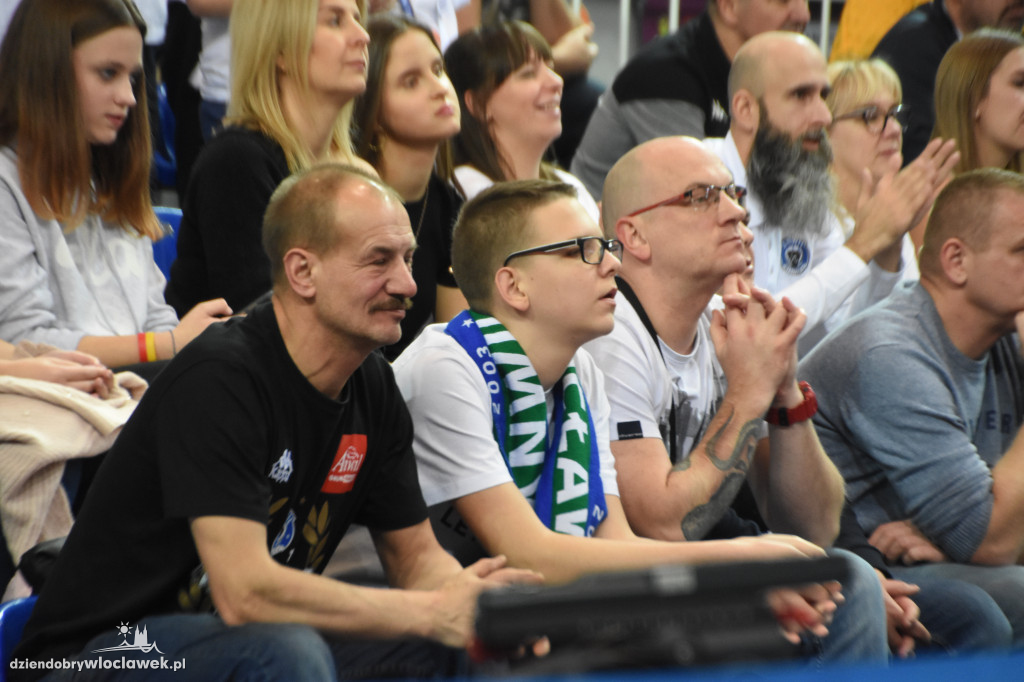 Kibice na meczu z Rasta Vechta