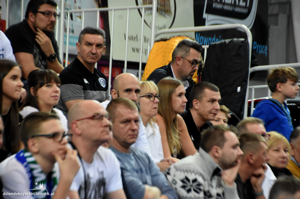 Kibice na meczu z Rasta Vechta