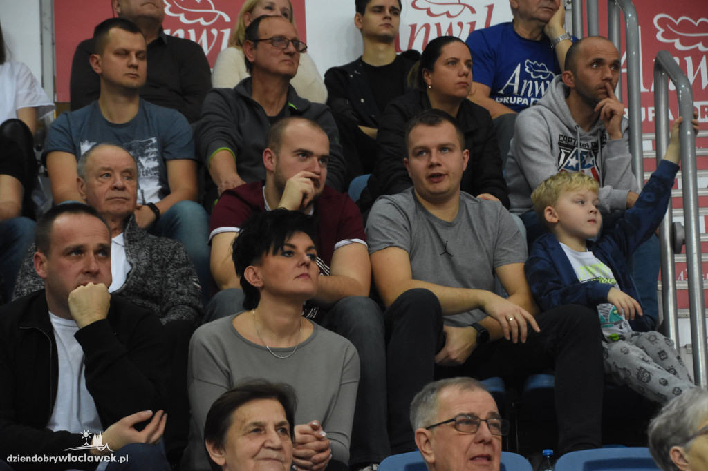 Kibice na meczu z Rasta Vechta