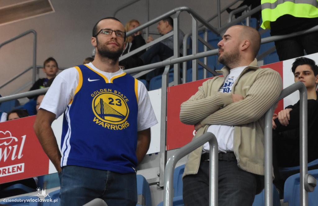 Kibice na meczu z King Szczecin