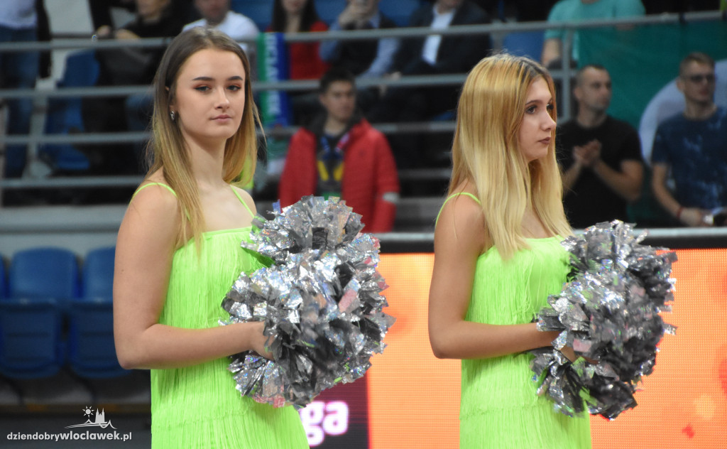 Cheerleaderki na meczu z King Szczecin