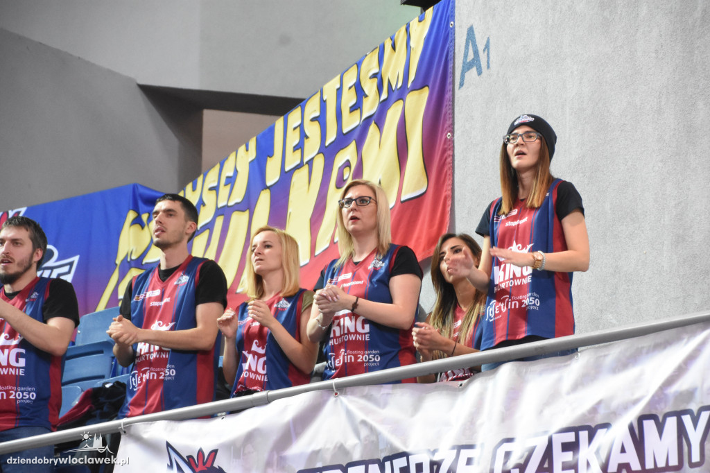 Kibice na meczu z King Szczecin