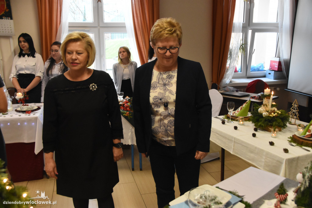 Wigilijne stoły w Zespole Szkół Chemicznych
