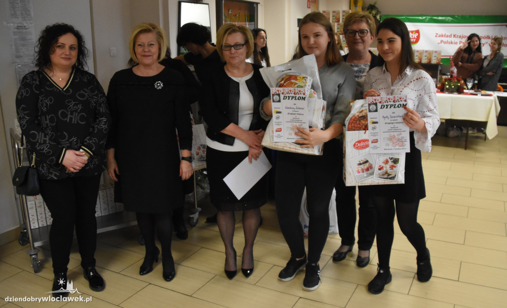 Wigilijne stoły w Zespole Szkół Chemicznych