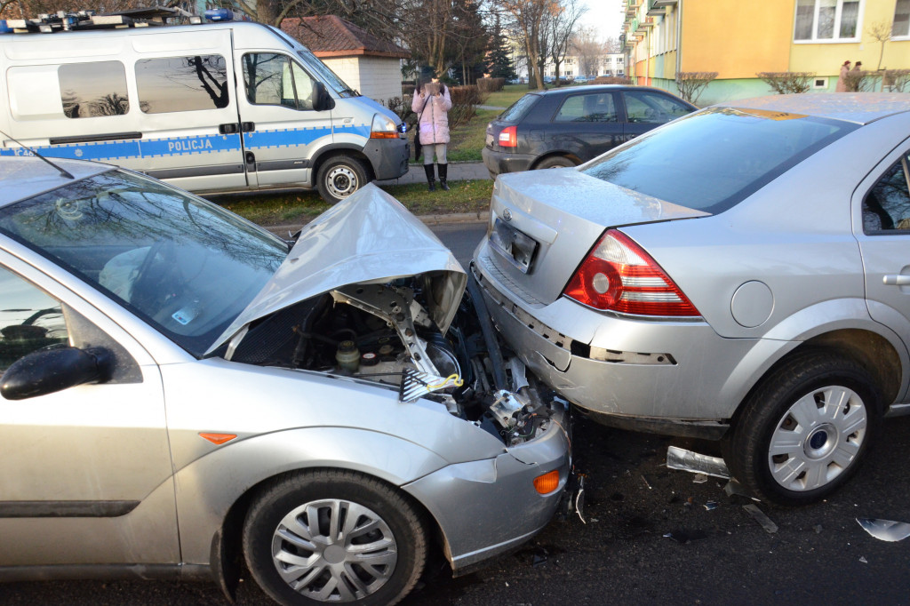 Na Wienieckiej ford uderzył w forda