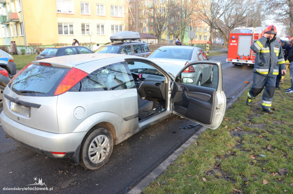 Na Wienieckiej ford uderzył w forda