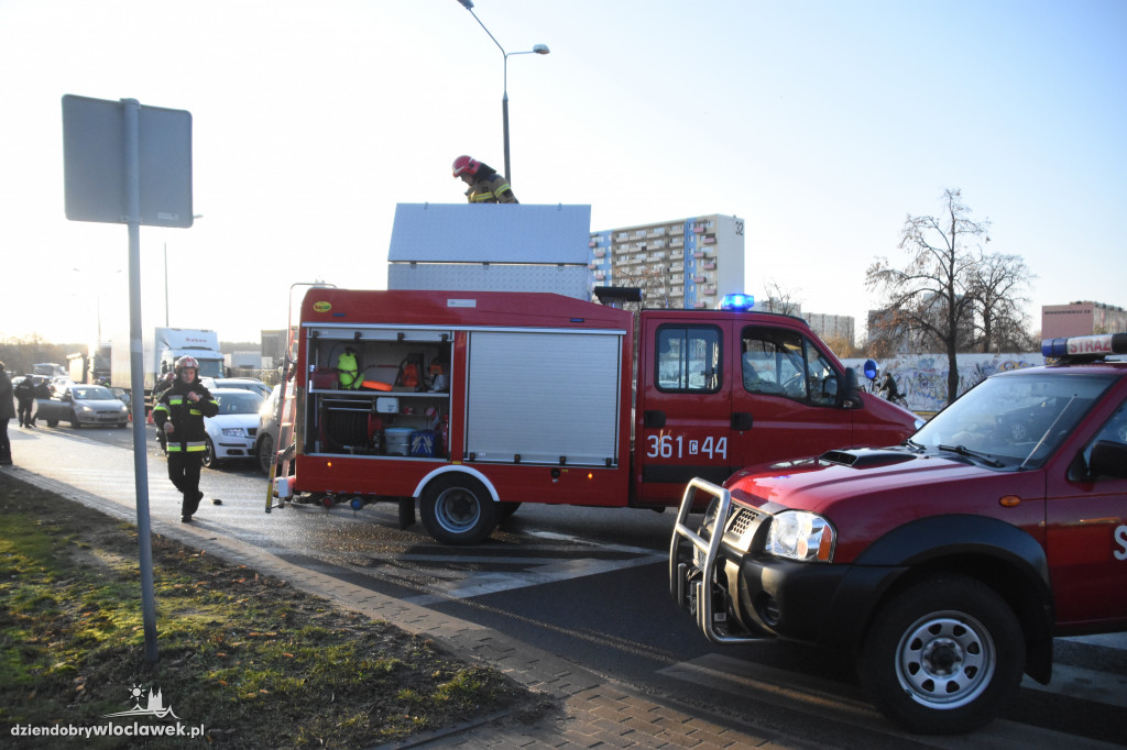 Karambol czterech aut na Kruszyńskiej
