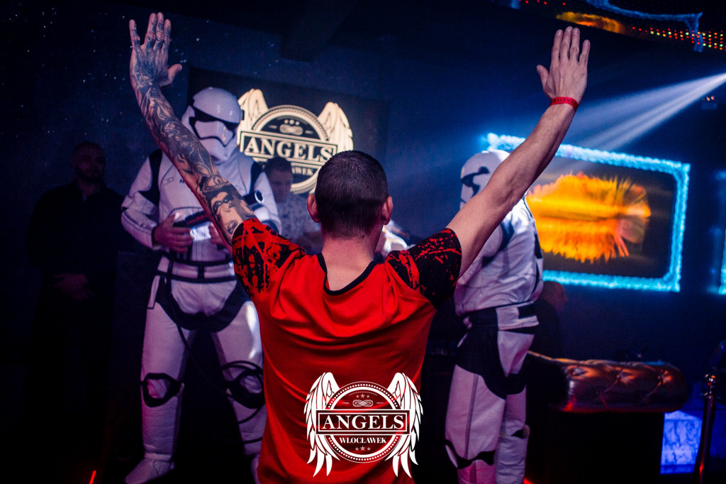 STAR WARS Christmas w klubie Angels