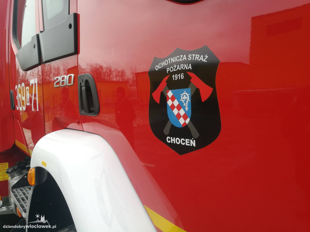 Strażacy z Chocenia mają swój nowy wóz