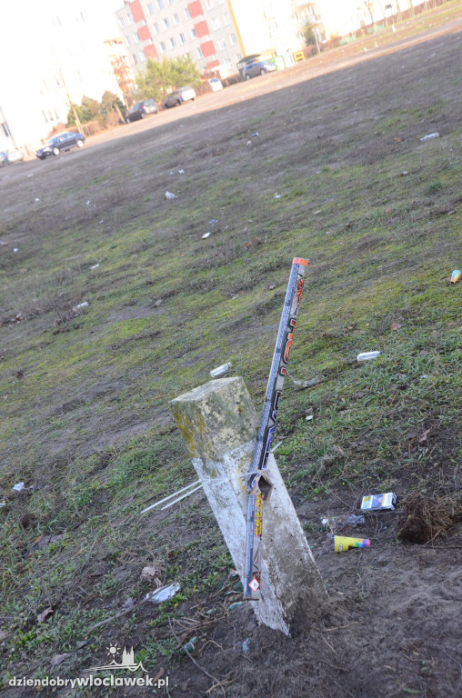 Posylwestrowe śmieci straszą na osiedlach