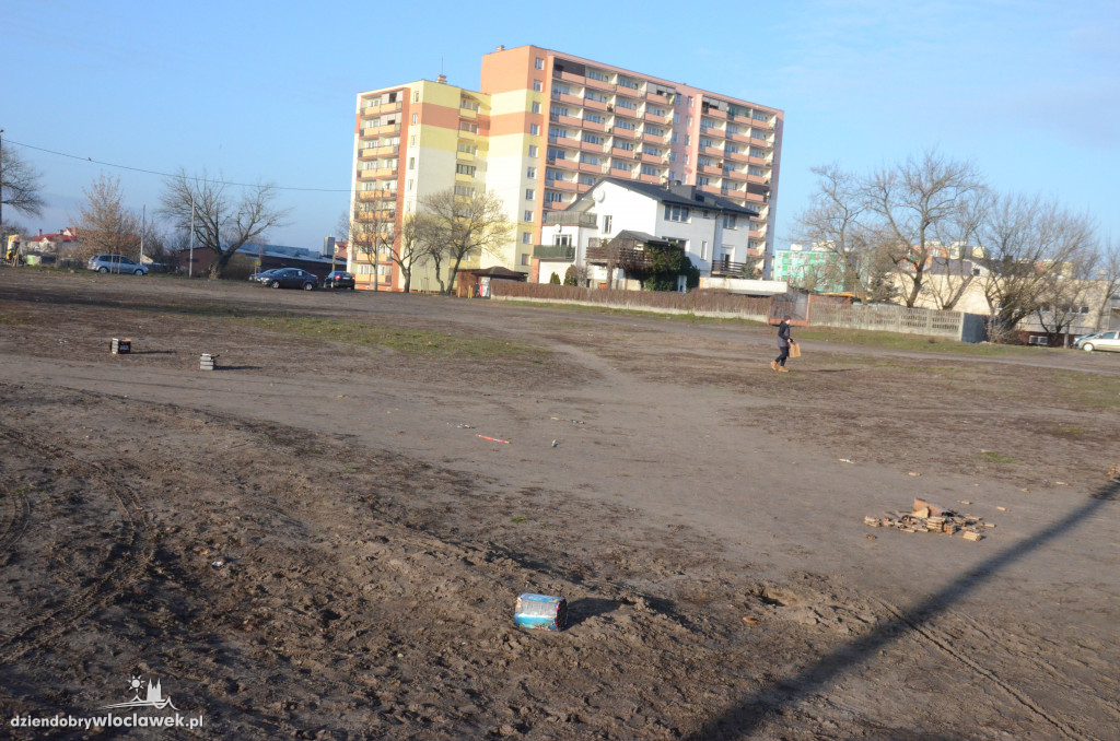 Posylwestrowe śmieci straszą na osiedlach