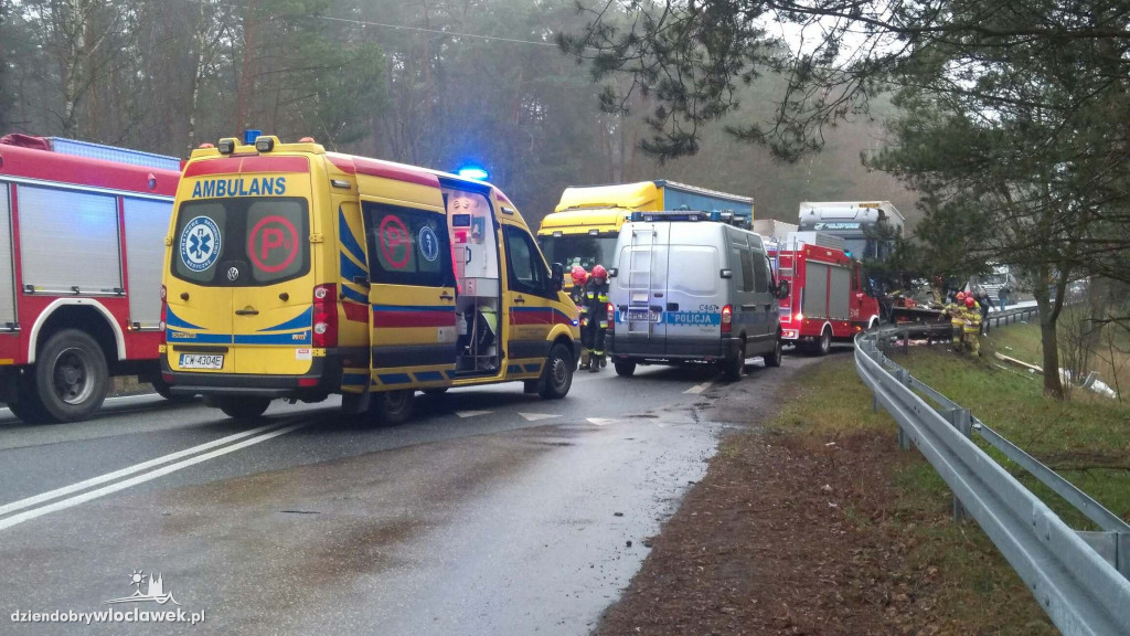 Wypadek na trasie brzeskiej. 2 osoby ranne