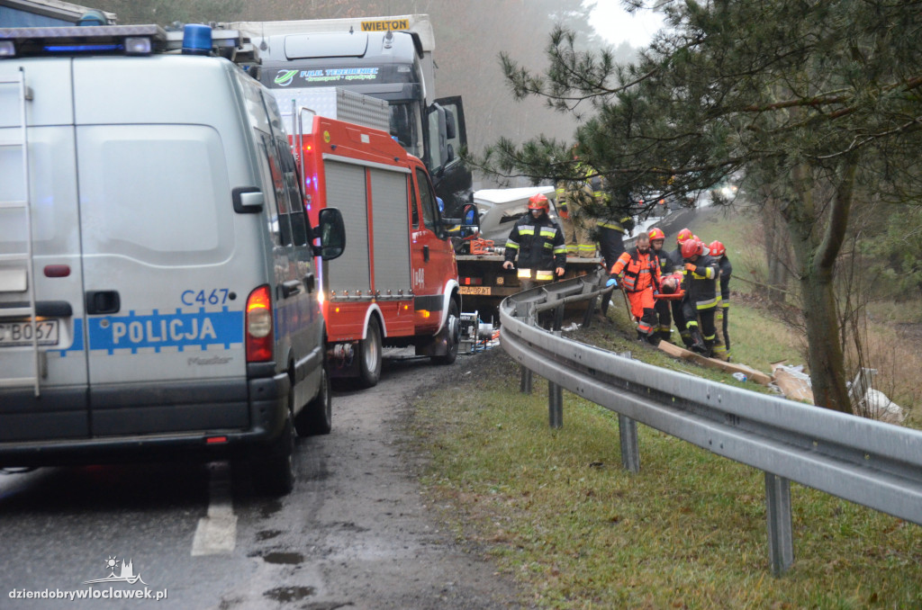 Wypadek na trasie brzeskiej. 2 osoby ranne