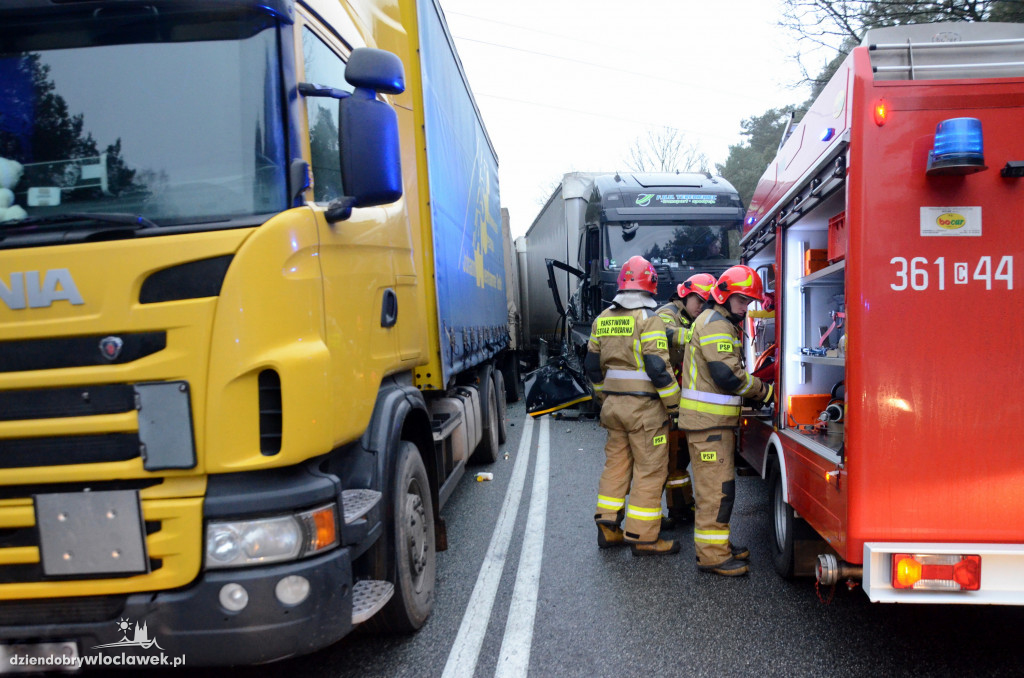 Wypadek na trasie brzeskiej. 2 osoby ranne