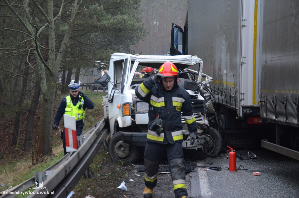 Wypadek na trasie brzeskiej. 2 osoby ranne