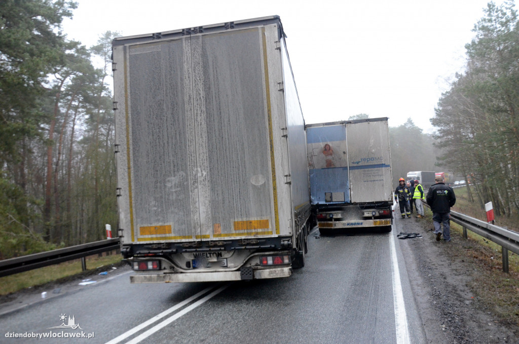 Wypadek na trasie brzeskiej. 2 osoby ranne