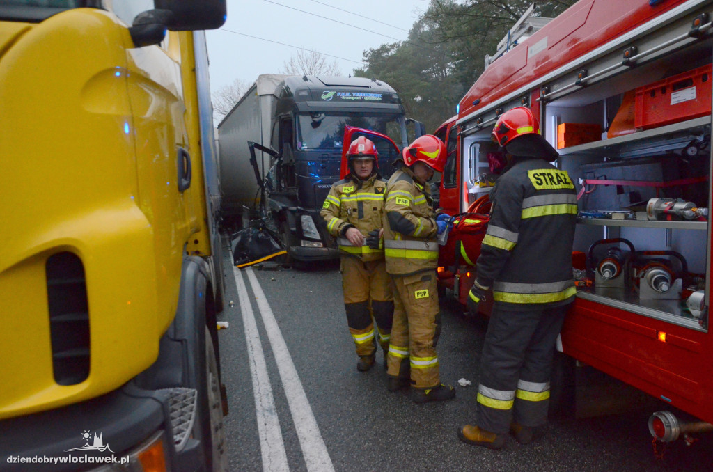 Wypadek na trasie brzeskiej. 2 osoby ranne