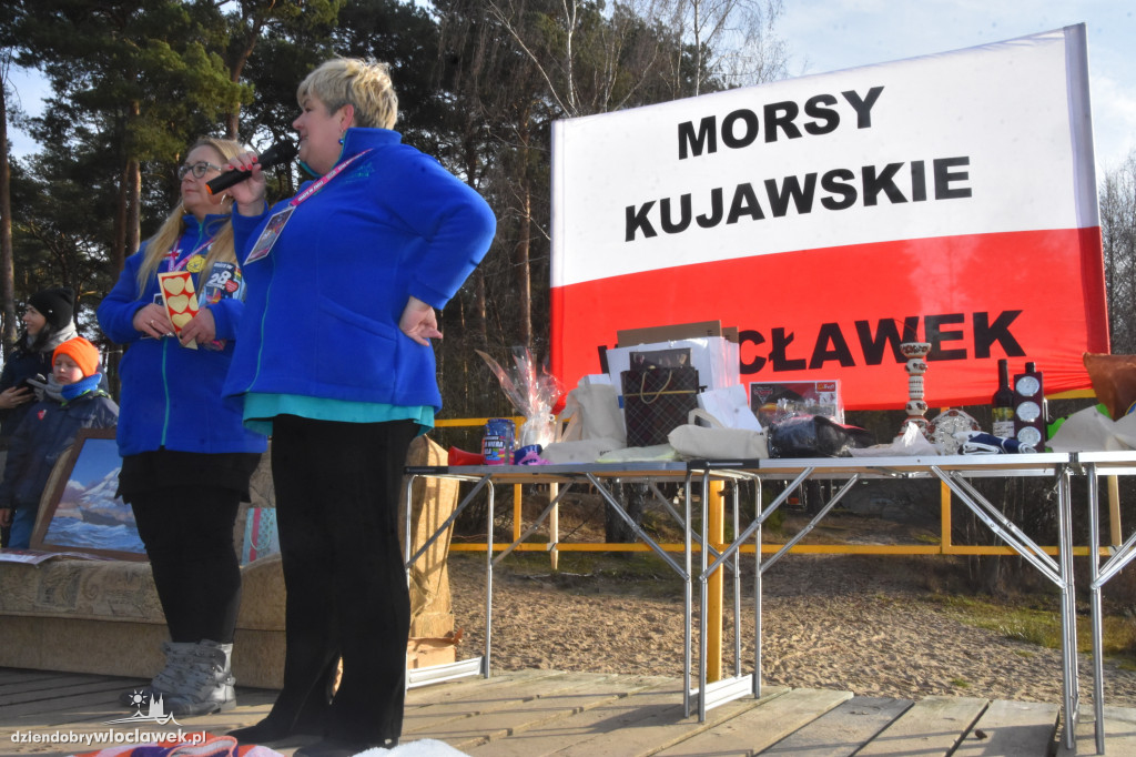 Morsy dla WOŚP. Impreza nad j. Czarne