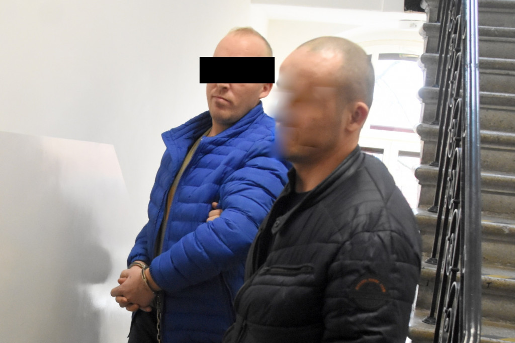 Sławomir S. doprowadzany do sądu