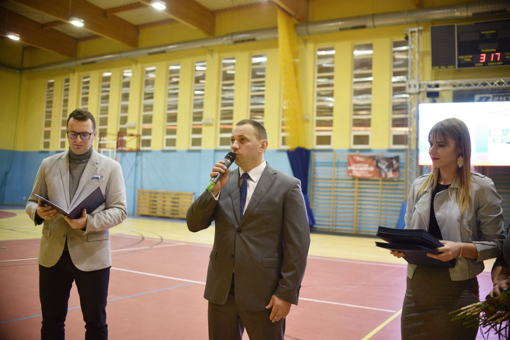 10 lat hali sportowej w Choceniu