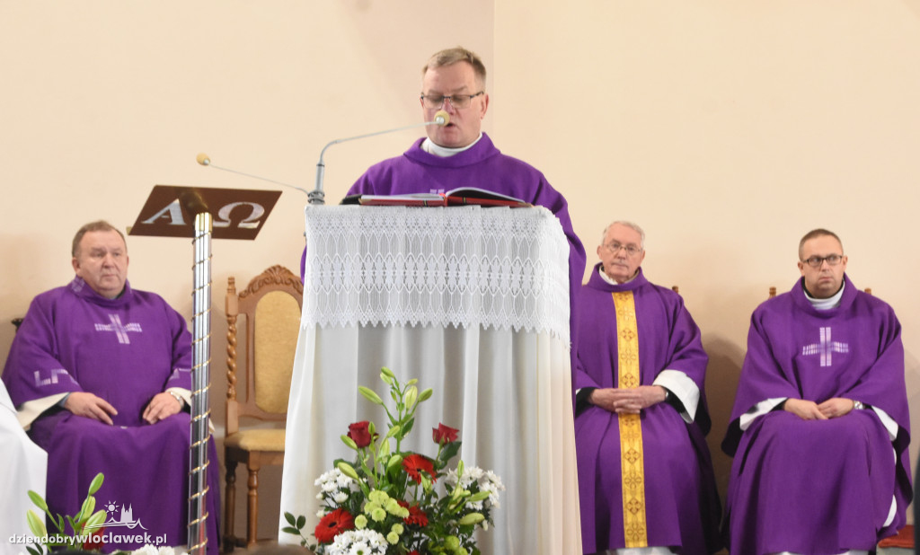 Tłumy na pogrzebie burmistrza Andrzeja Cieśli