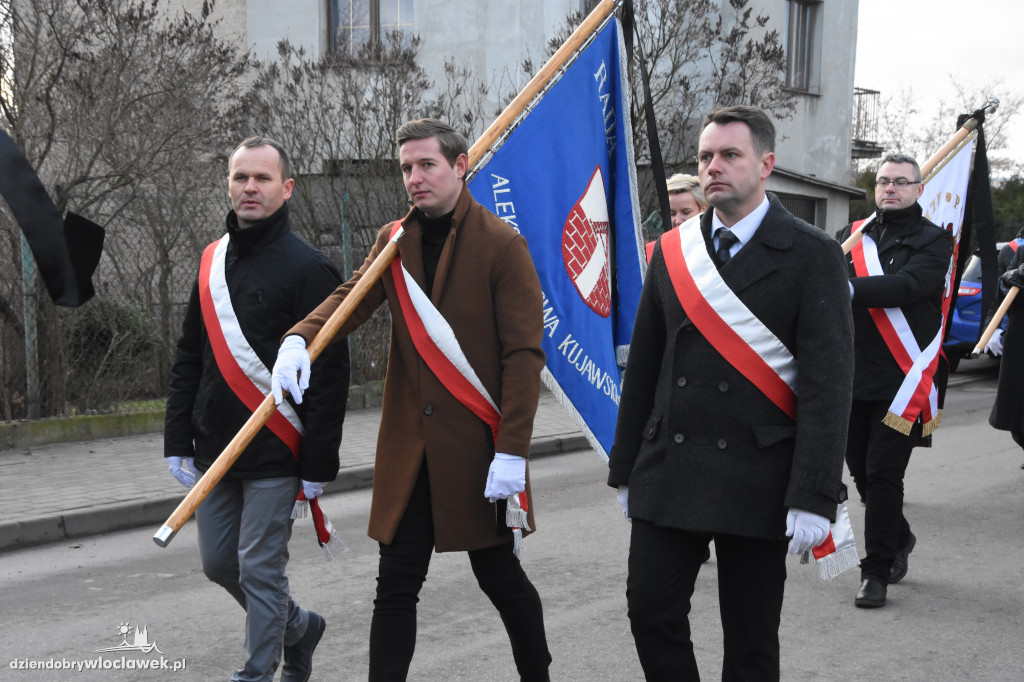 Tłumy na pogrzebie burmistrza Andrzeja Cieśli