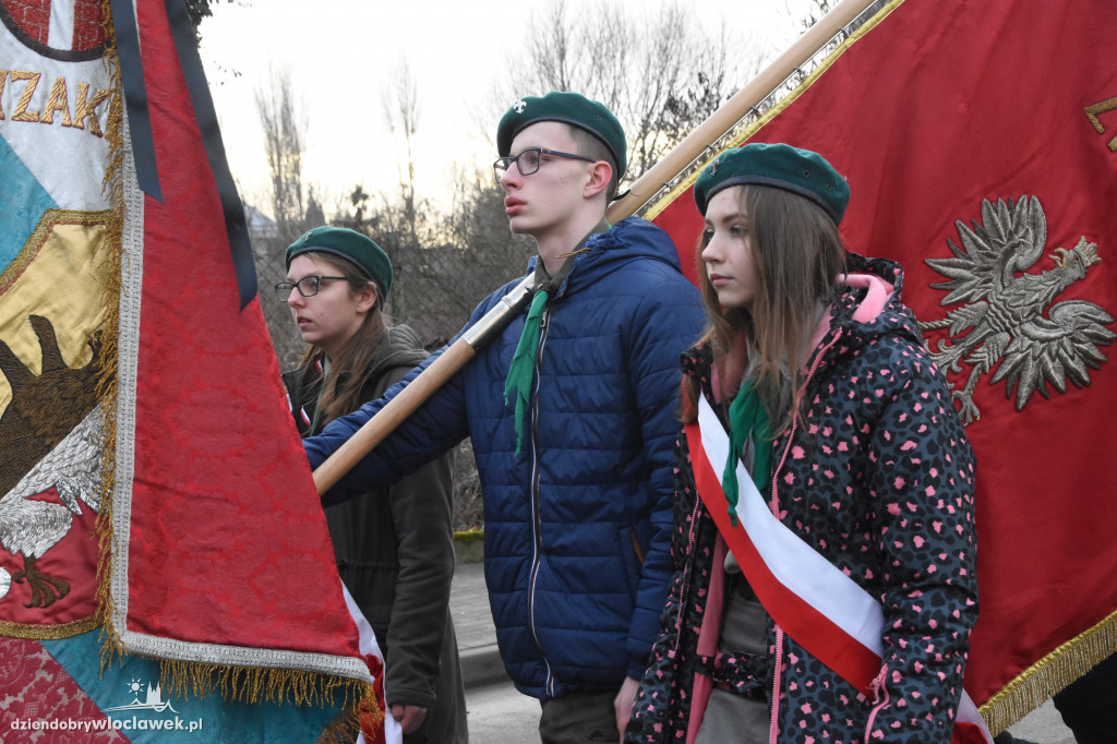 Tłumy na pogrzebie burmistrza Andrzeja Cieśli