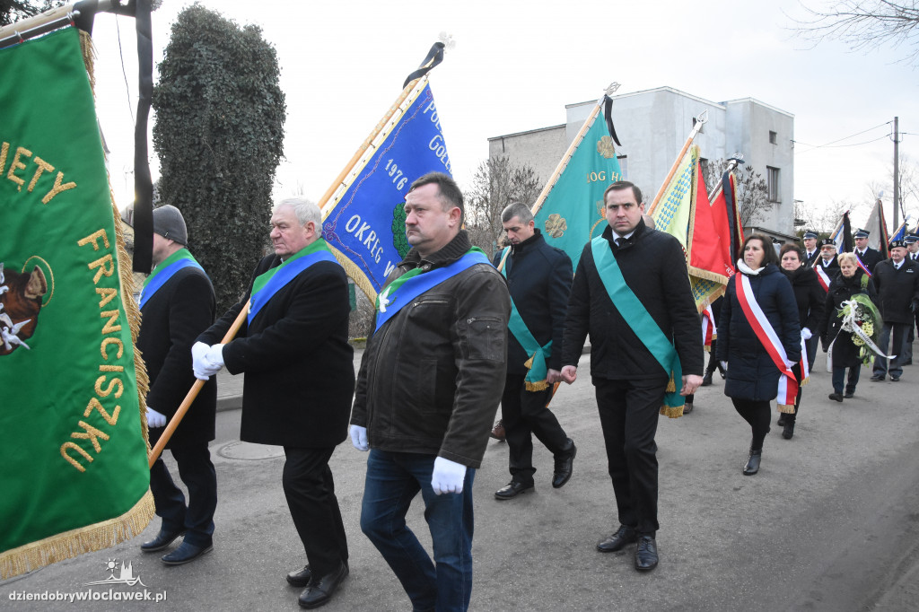 Tłumy na pogrzebie burmistrza Andrzeja Cieśli