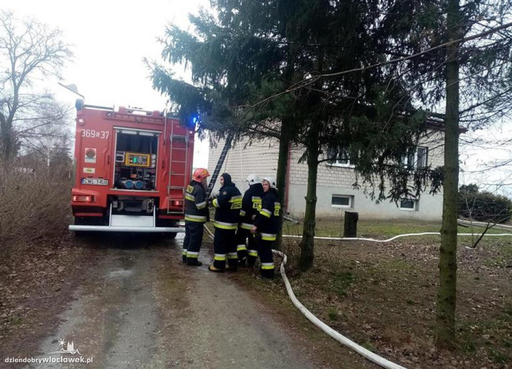 Pożar na poddaszu domu jednorodzinnego