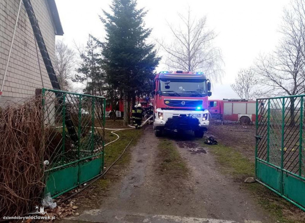 Pożar na poddaszu domu jednorodzinnego