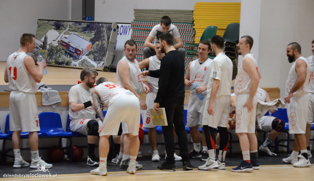 Włocławska Liga Koszykówki Amatorskiej w hali OSiR