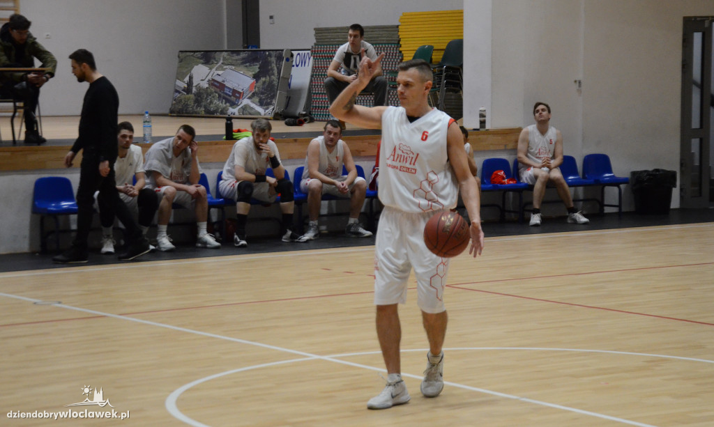 Włocławska Liga Koszykówki Amatorskiej w hali OSiR