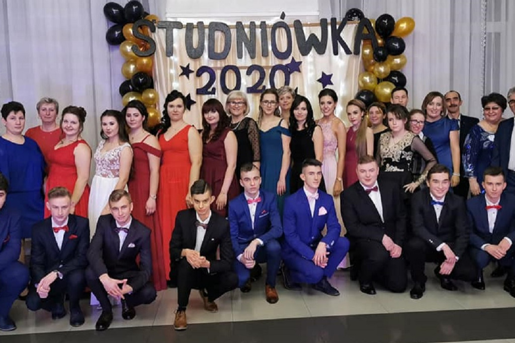 Studniówka 2020: Zespół Szkół w Chodczu