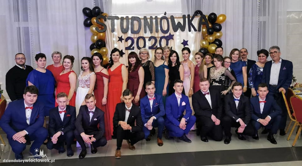 Studniówka 2020: Zespół Szkół w Chodczu