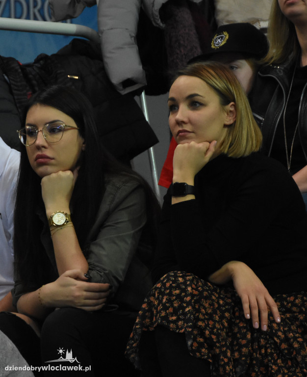 Kibice na meczu z Teksüt Bandirma