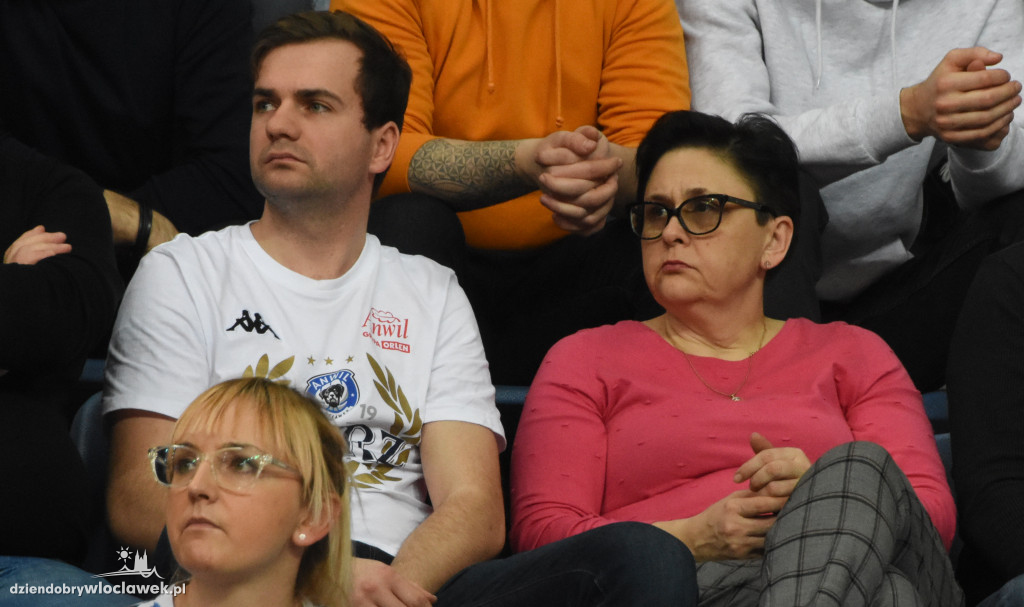 Kibice na meczu z Teksüt Bandirma
