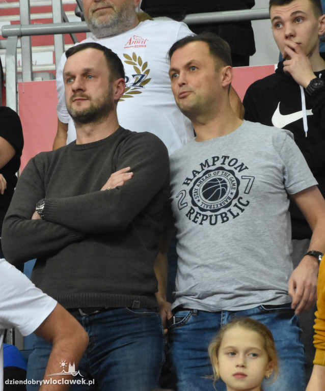 Kibice na meczu z Teksüt Bandirma