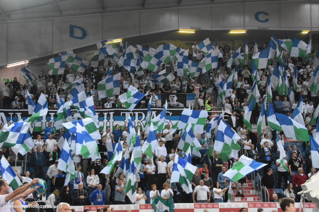 Kibice na meczu Anwil - Astoria