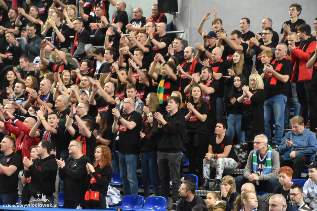 Kibice na meczu Anwil - Astoria