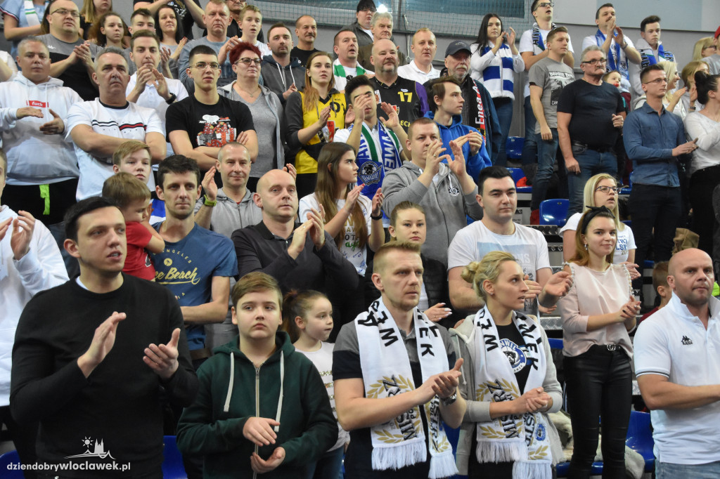 Kibice na meczu Anwil - Astoria