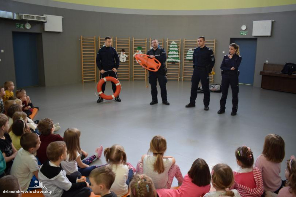 Wizyta policjantów w Przedszkolu Publicznym nr 30