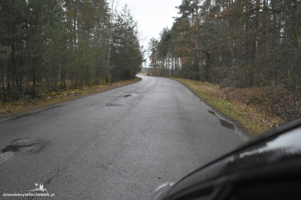 Tak wygląda droga na cmentarz