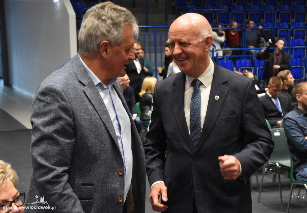 Wręczenie nagród dla sportowców i ich trenerów