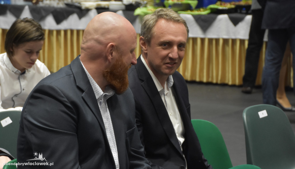 Wręczenie nagród dla sportowców i ich trenerów